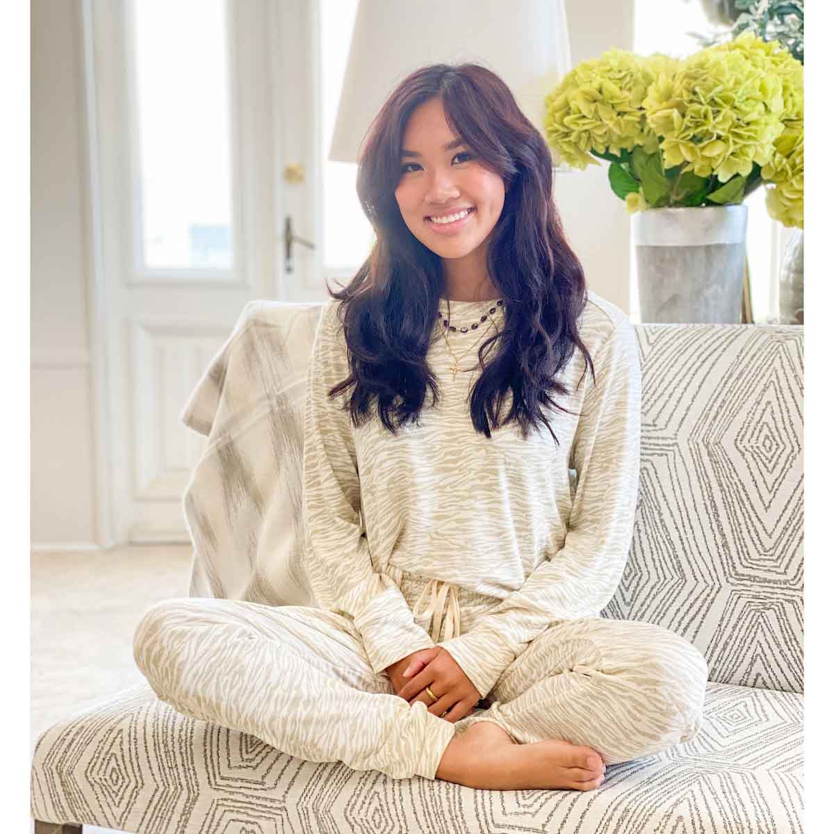 Tiger Stripe Effortless Lounge Jogger   Off White/Shell   -Asst.: Medium