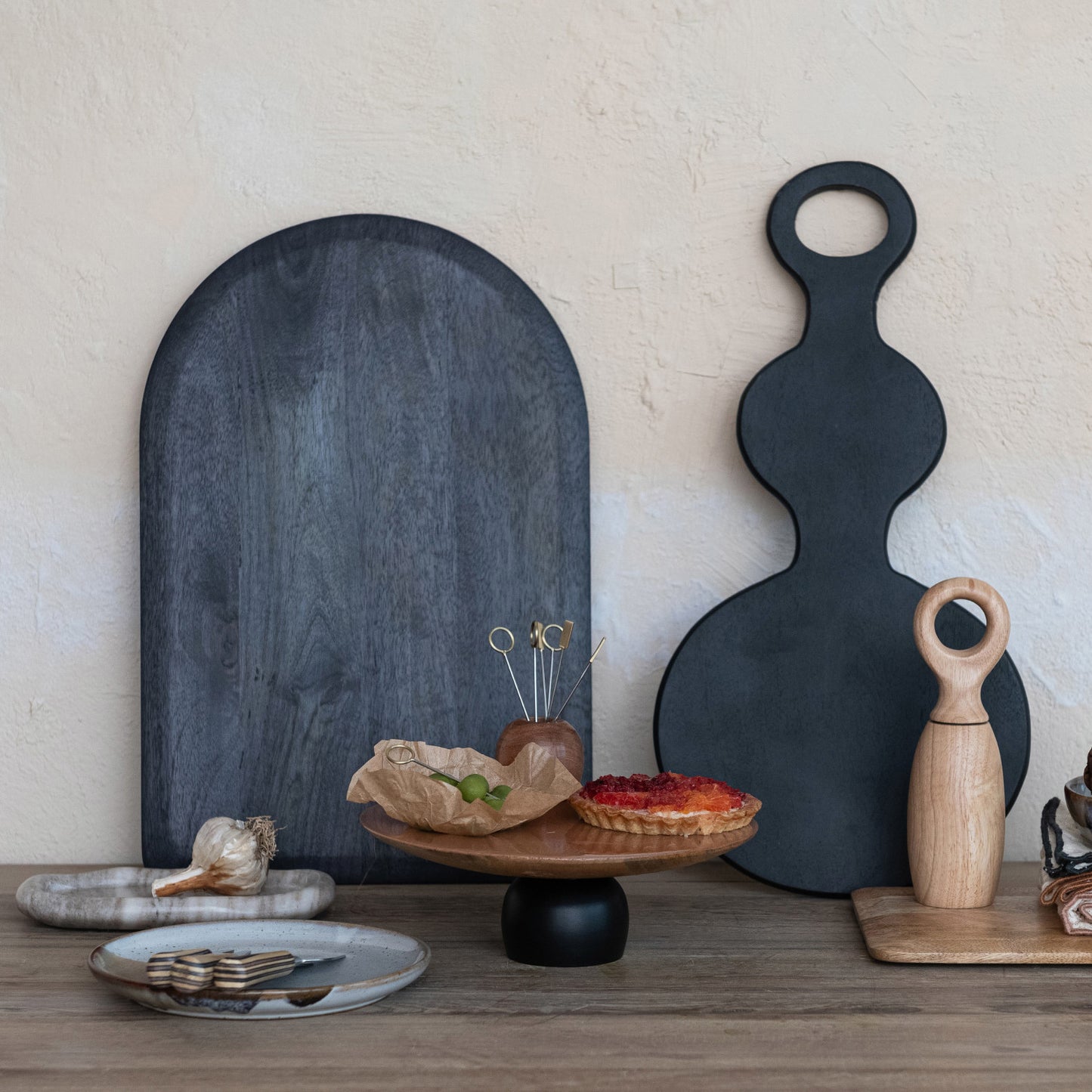 Mango Wood Abstract Shaped Cheese/Cutting Board w/ Handle, Black
