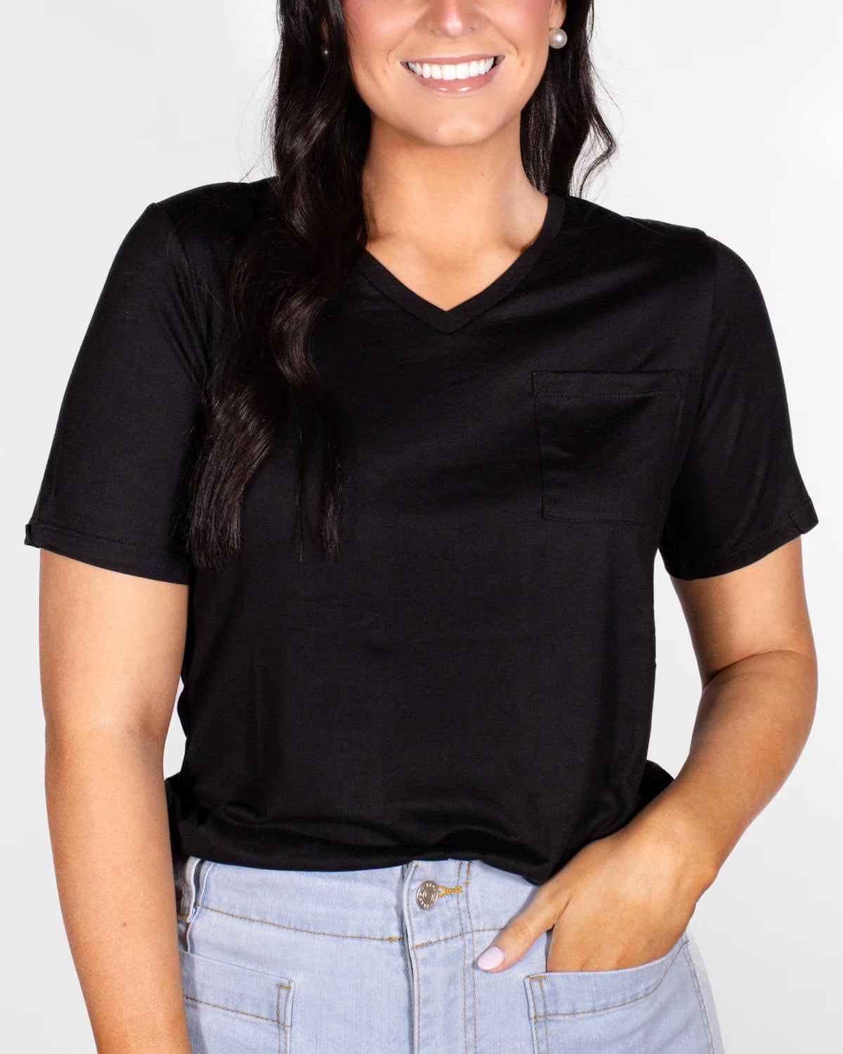 Highlands V-Neck Pocket Tee in Black